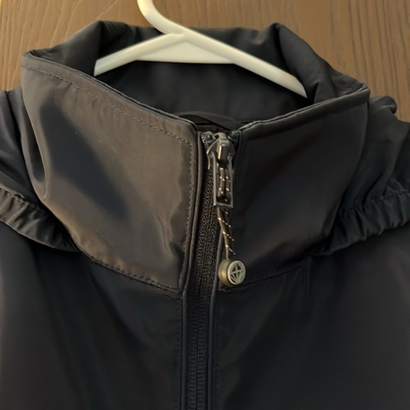 Mondetta long sleeved navy blue outdoor project windbreaker jacket. Size Medium - Picture 2 of 14
